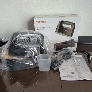  не использовался товар TOSHIBA Toshiba беспроводной одежда отпариватель TAS-X6 серый 2WAY