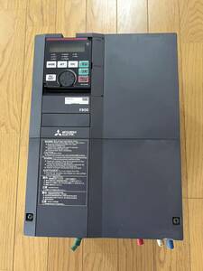 Mitsubishi 三菱電機 インバーター FR-F820-15K-1 3PH AC200-240V 中古品