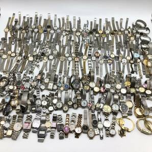 動作未確認品 ジャンク ステンレス 金属系 腕時計 200本以上 Burberry/dunhill/DIESEL/SEIKO/CITIZEN ブランド まとめ売り 大量 まとめての画像1