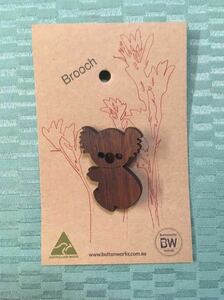  tree carving. brooch [ koala ] Australia made * wooden brooch *ButtonWorks* unused 