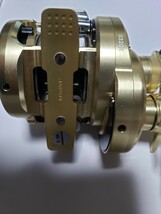 シマノ SHIMANO カルカッタコンクエスト 右巻き 機関良好！　美品_画像3