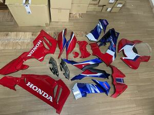 ＳＣ８２　 ホンダ ＣＢＲ１０００ＲＲ-Ｒ　　トリコロール外装　中古品