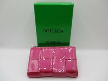 【未使用】ボッテガヴェネタ　マキシイントレチャート　折り財布・長財布 ピンクメタリック　BOTTEGA VENETA_画像1