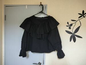 ZARA フリル 襟 ブラウス ブラック 夏物