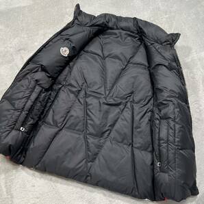 1円〜 極美品 MONCLER モンクレール ダウンベスト リバーシブル レッド/ブラック 3サイズ 7732の画像4