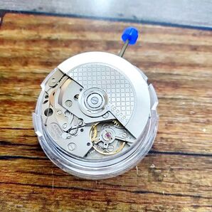 【匿名配送】グッチ GUCCI セリタ SW500 クロノグラフ ムーブメント 自動巻き 未使用 機械式時計