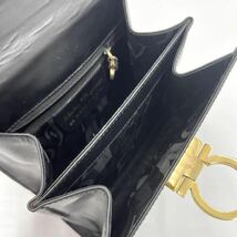 1円/極美品● Salvatore Ferragamo フェラガモ 2way ハンドバッグ ショルダーバッグ ガンチーニ 金具 黒 ブラック レザー 近代モデル_画像7