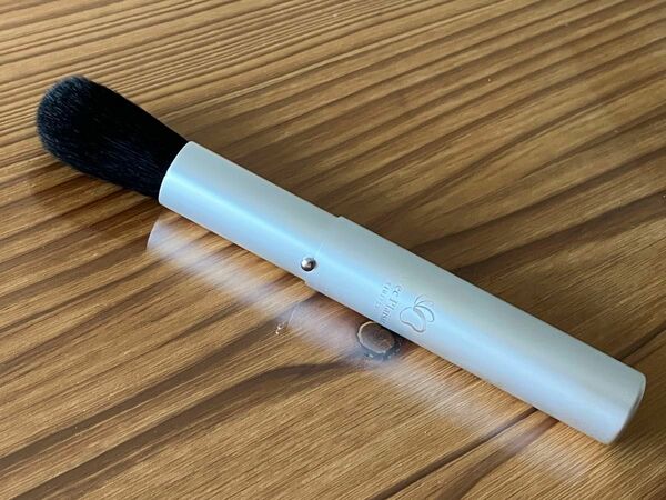 熊野筆　(携帯用、チークブラシ)