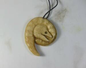 utsubo(. tooth )[utsubo/Moray eel]. tighten * netsuke * strap natural material 