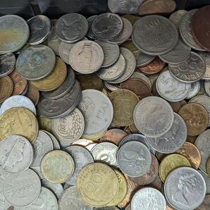 W0441 古美術 古銭 硬貨 硬幣 貨幣 外国銭 外国コイン 大量まとめ 約6.96kg アンティークの画像8