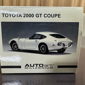 レア商品★AUTOart（オートアート） TOYOTA 2000 GT COUPE  1/18 ホワイト 支払い２４H以内限定の画像3