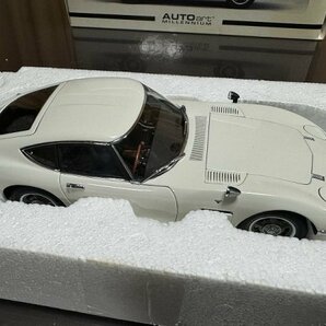 レア商品★AUTOart（オートアート） TOYOTA 2000 GT COUPE  1/18 ホワイト 支払い２４H以内限定の画像4