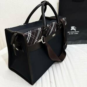 美品 激レア BURBERRY BLACK LABEL バーバリーブラックレーベル ナイロン＆本革 ボストンバッグ ノバチェック 紺 茶 #2732の画像1