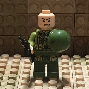 カスタム ミニフィグ ☆ レゴ LEGO サイズ ☆ WWII アメリカ軍兵士 US Infantry ☆ 武器付き ☆ 新品 の画像5