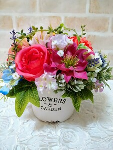 母の日の贈り物に◇お花いっぱいのアーティフィシャルフラワーアレンジメント◇お買得品です! Flower art 花音