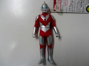 03U087☆ 【タグ付き】　ウルトラヒーローシリーズ　EX ウルトラマン パワード　ソフビ 円谷 BANDAI バンダイ