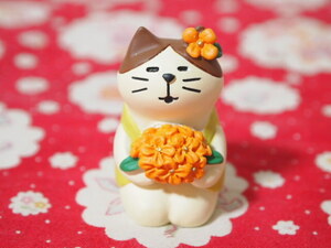 SALE　ミニチュア　うっとり金木犀猫　DECOLE　concombre