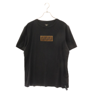 FENDI フェンディ FFボックスロゴバッチ半袖Tシャツ 半袖カットソー ブラック FY0894 A28U