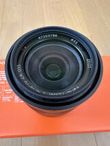 美品 Vario-Tessar T＊ E 16-70mm F4 ZA OSS SEL1670Z　保護フィルター付き_画像2