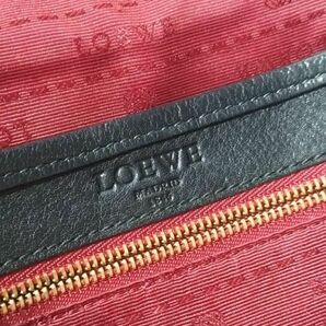 S90 中古品 1円～ ロエベ LOEWE レザー ショルダーバッグ ブラック 黒 ロゴ ゴールド金具 カデナ レディースの画像6