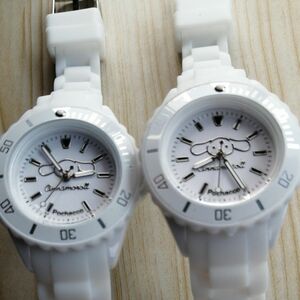 シナモロール(2つ)腕時計ホワイトカラー