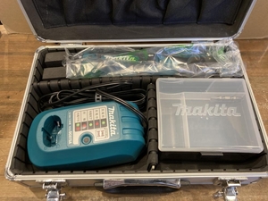 020♪未使用品・即決価格♪マキタ makita 充電式ペンドライバドリル DF012D/DC07SA 本体+充電器+ケースセット