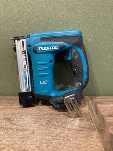 021■おすすめ商品■マキタ makita 充電式タッカ ST420D 本体のみ