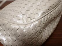 豊G511/1J●BOTTEGA VENETA　ボッテガ イントレチャート レザー 白 トートバッグ 中古品●_画像8