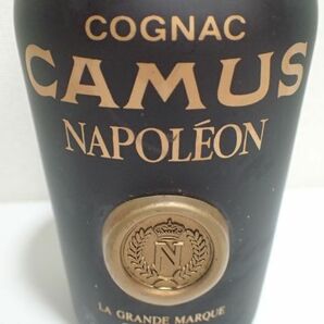 豊G684/8B●CAMUS NAPOLEON LA GRANDE MARQUE COGNAC 0.7L カミュ ナポレオン ラ グランマルキ コニャック 古酒未開栓●の画像5