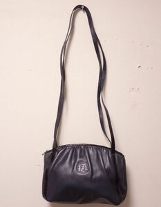 豊G783/8G◆FENDI フェンディ ショルダーバッグ 斜め掛け レザー ファスナー ブラック◆