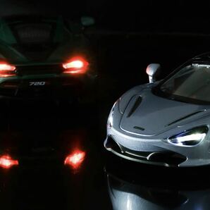 McLaren マクラーレン 720S リアル ミニカー 模型 電飾つきの画像3