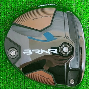 【送料無料】TaylorMade テーラーメイド BRNR MINI DRIVER バーナーミニドライバー 13.5° 13.5度 ヘッド単品。ヘッドカバー付き（DH549）の画像1