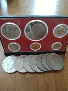 アメリカ 　硬貨セット　 　プラス　記念セット　1ドル硬貨7枚