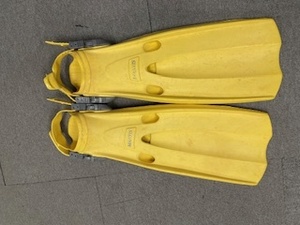 GULL used MANTHIS FIN*M size 25-26cm yellow color * one touch strap * Raver fins * man tis fins * liquidation special price!