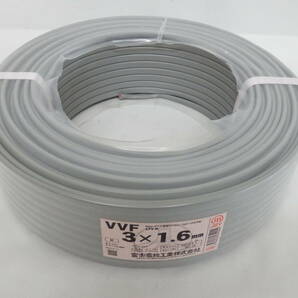 104D593D♪ 【未使用】富士電線 VVF ケーブル 3x1.6mm 100ｍ 1巻 製造2024.02の画像1