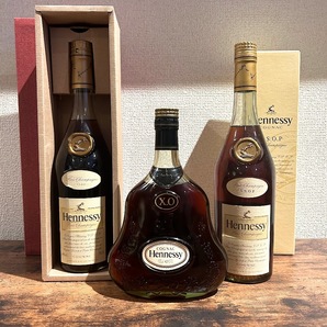 【酒AF-1】 古酒 Hennessy X.O 金キャップ グリーンボトル V.S.O.P FineChampagne COGNAC ブランデー 40％ 700ml 3本おまとめの画像1