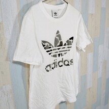 422 adidas　半袖Ｔシャツ　ホワイト プリント_画像3