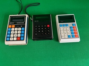 [756] old calculator CX-8018A/EL-8000/HOMELAND810 3 point set 