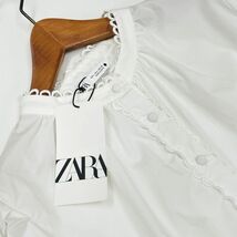 【L】ZARA ホワイト 長袖ブラウス レディース タグ カジュアル トップス 羽織り 通勤 フェミニン 大人可愛い白 フォーマル デイリー ザラ_画像3