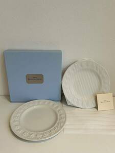 ■②【未使用保管品 美品】WEDGWOOD ウェッジウッド プレート 洋食器 フェスティビティ FESTIVITY 27㎝ ペア 2点セット