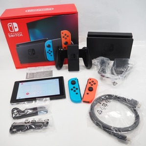 Th960651 任天堂 ゲーム機本体 ニンテンドースイッチ NINTENDO SWITCH HAD-S-KABAH ネオンブルー/ネオンレッド Nintendo 超美品・中古の画像1