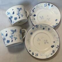 K393 WEDGWOOD ウェッジウッド カップ &ソーサー 花柄 strawberry blue ボーンチャイナペア 洋食器 ティーカップ ストロベリーブルー　_画像3