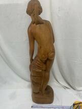 B980 木彫の女性像 裸婦像 オブジェ 木製 彫刻 女神像 インテリア 置物 高さ約90cm 工芸品　水浴　大きいサイズ_画像6