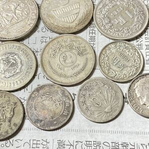 外国銀貨 まとめて21枚セット ニューギニア メキシコ 中国 フランス スイス 古銭 希少 レアコイン ヨーロッパ アジアの画像4