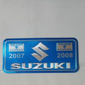  新品　長期保管品　ぼろいです。スズキ　プレート型エンブレム　 TEEN AGERS 2007 2008 　青×銀