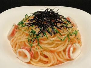 食品サンプル　いか明太子パスタ　皿付き