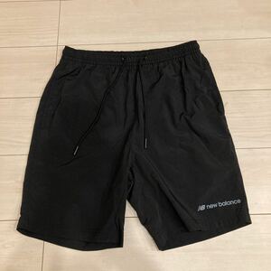 ハーフパンツ newbalamce ニューバランス　黒　Mぐらい　