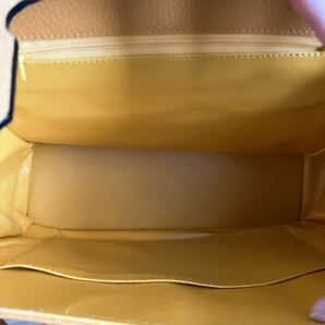 レザーハンドバッグ イエロー系 黄色 南京錠 クロシェットカデナ ゴールド金具 1円スタート 同梱可能の画像8
