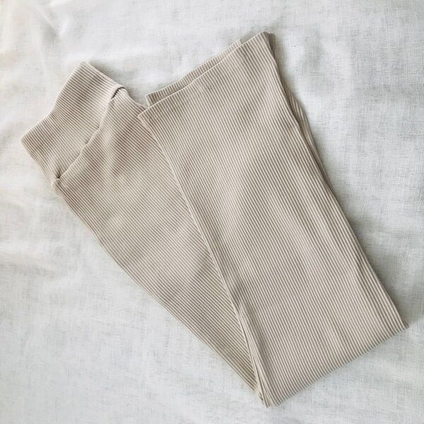 Pearls レディース マタニティ リブ フレア パンツ 裾スリット 72㎝丈 Mサイズ ライトベージュ 産前 産後 新品