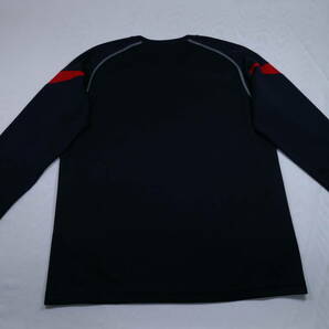美品 アシックス ブラック＆レッド フィットネス シャツ ロング サイズL XA106Nの画像4